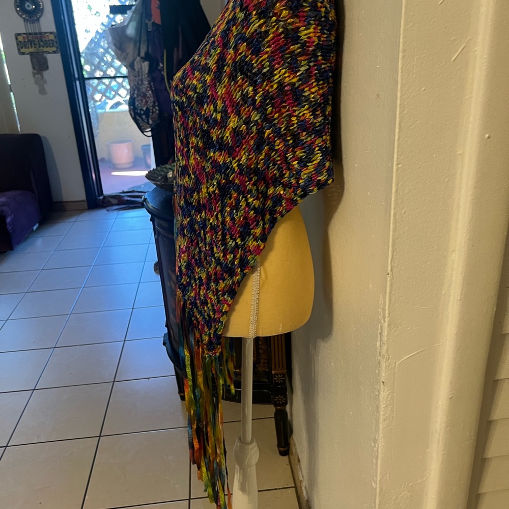 Multicolor Knit Fringe Top - Picture 2 of 8